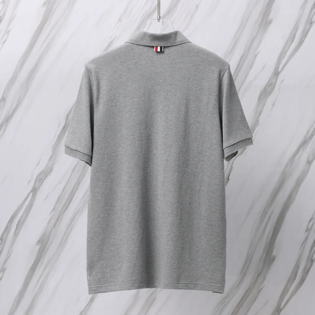 ：T 010（TBPolo ） THOM BROWNE TB 330 POLO Classic 330 Authentic Authentic Quality + Authentic + Same Style Size：0/1/2/3/4 ：White/Black/Navy Blue/Gray
